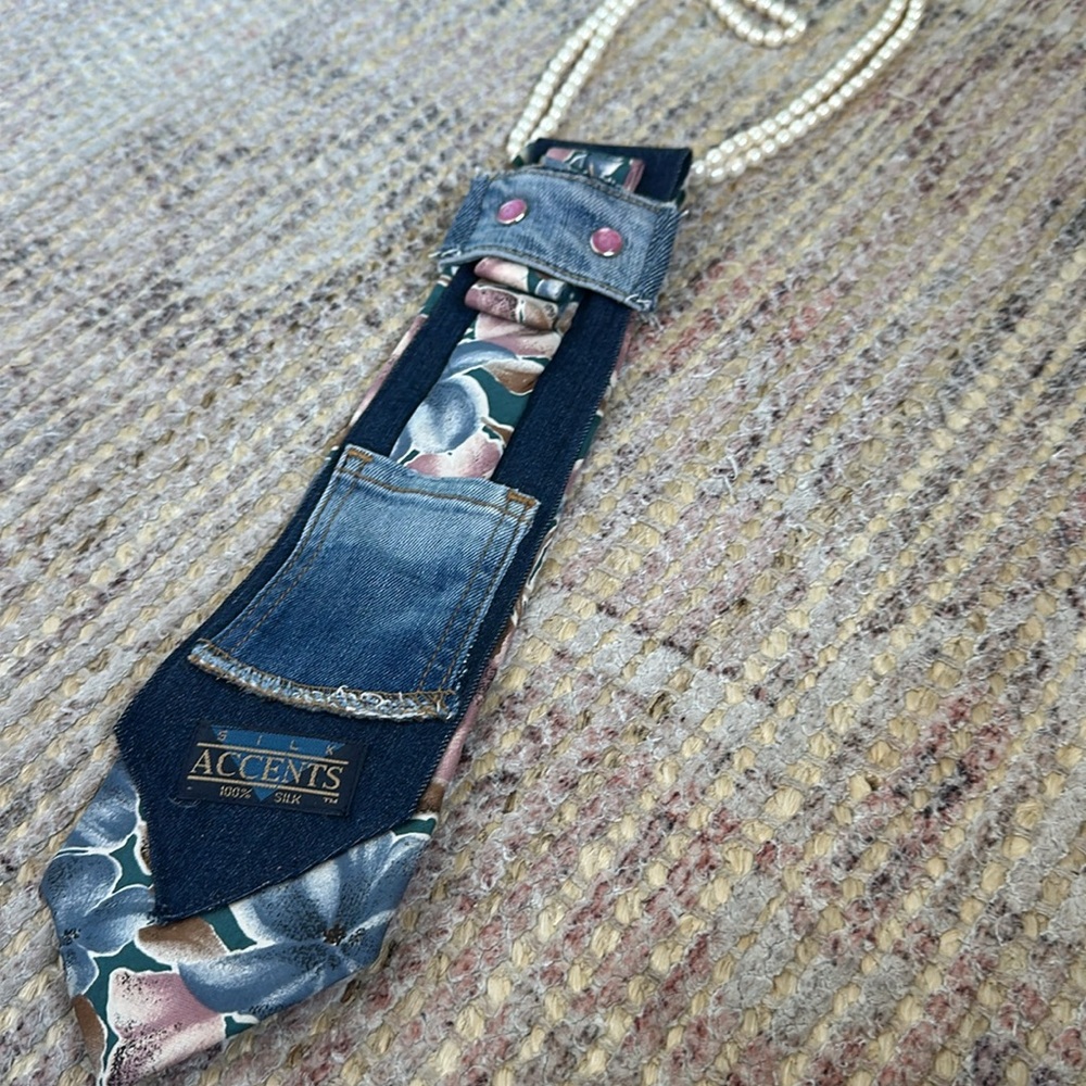 Upcycled Ladies Necktie silk Necktie Necklace - DENIM/PINK/FLOWER - Picture 2 of 4